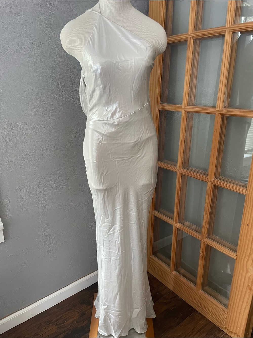 Zara One-Shoulder open back Satin White Evening Gown